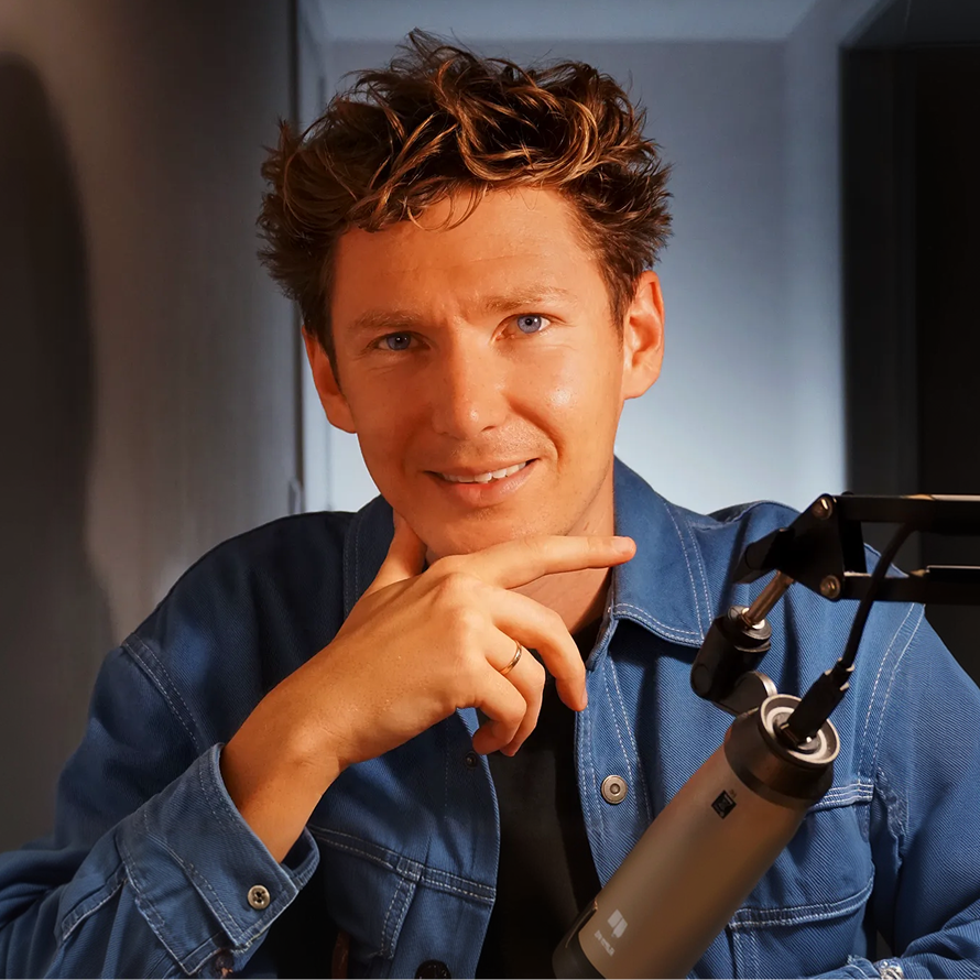 Made by a pro designer. Built to WOW